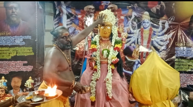 அங்காள பரமேஸ்வரி திருக்கல்யாணம் திரளான பக்தர்கள் கலந்து கொண்டனர்