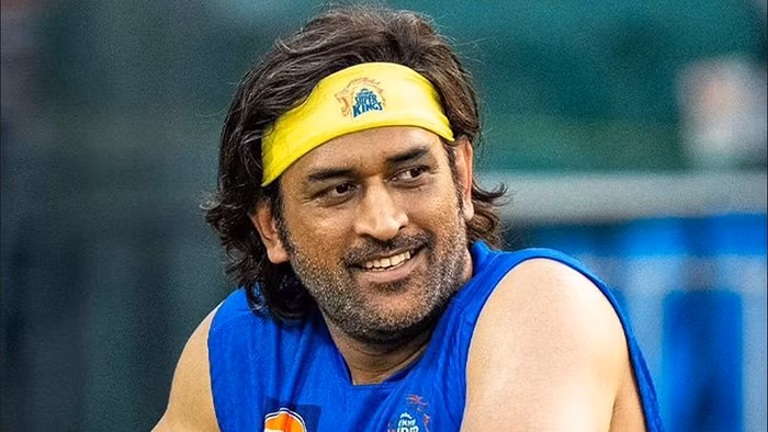 Dhoni: இந்திய அணியில் எனக்குப் பிடித்த பவுலர் இவர்தான்! – தோனி பகிர்ந்த தகவல்