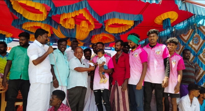 விடுதலை சிறுத்தைகள் கட்சியின் தலைவரும் எழச்சி தமிழரின் 62-வது பிறந்தநாள் விழாவை முன்னிட்டு வடமாடு மஞ்சுவிரட்டு நிகழ்ச்சி இனிதே நடைபெற்றது