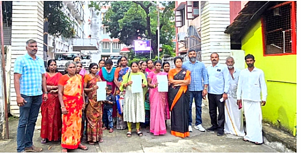 மகளிர் சுயஉதவி குழு தலைவி ரூ.50 லட்சம் வங்கியில் கடன் பெற்று தலைமறைவு; பாதிக்கப்பட்டவர்கள் எஸ்.பியிடம் புகார்!