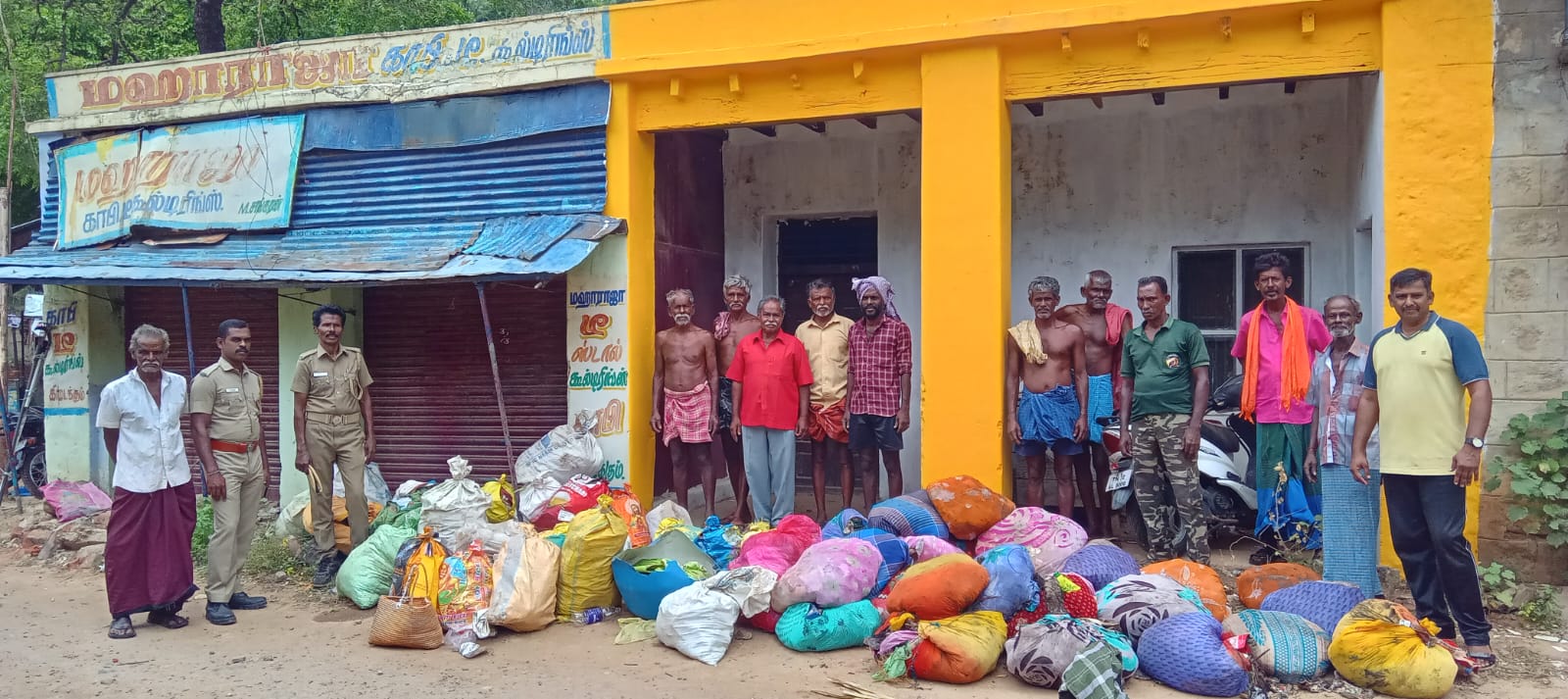 தாமிரபரணி ஆற்றில் தூய்மைப்பணி – 4வது கட்டமாக பாபநாசம் அகத்தியர் அருவியின் பகுதியில் நடைபெற்றது.