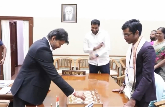 நார்வே செஸ் தொடரில் வரலாற்று சாதனை படைத்த கிராண்ட் மாஸ்டர் பிரக்ஞானந்தாவுக்கு ரூ.50 லட்சம் ஊக்கத்தொகை வழங்கிய முதலமைச்சர் ஜோசப் விஜய்