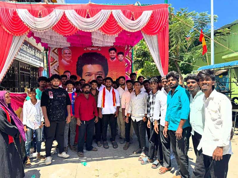 முதல்வர் ஜோசப் விஜய் பிறந்தநாளை முன்னிட்டு 400 பேருக்கு அன்னதானம்