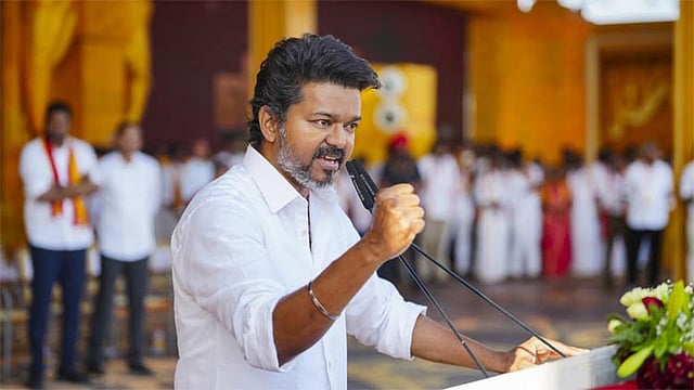 முதல் அமைச்சர் விஜய் இன்று கரூர் பயணம்: 10 கி.மீ. தொலைவுக்கு ரோடு ஷோ செல்கிறார்…